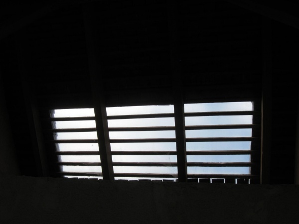 Les ouvertures de lumières sur-mesure en toiture en polycarbonate